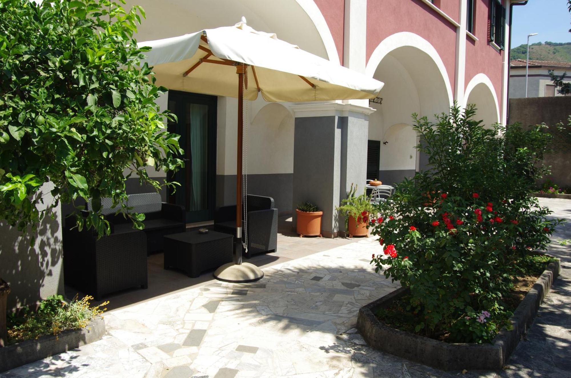 La Magnolia B&B Баронисси Экстерьер фото